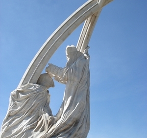 Памятник короля Иштвана - возложение короны - фото 19