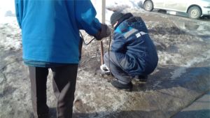 Работы по демонтажу блокираторов и цепей проводятся на гостевых парковках Ленинского района Чебоксар
