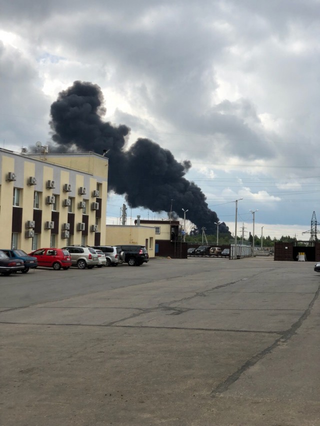 Предположительно нефтебаза горит в посёлке Дружный под Нижним Новгородом