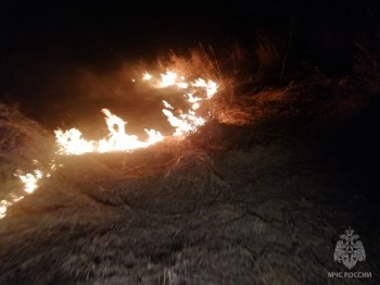 Более 40 пожаров на сухой траве произошло в Башкирии