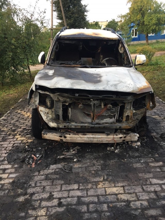 Неизвестные подожгли автомобиль и.о главы Канавинского района Нижнего Новгорода Михаила Шарова