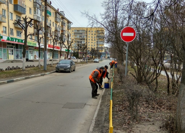 Работы по покраске ограждений начались в Сормовском районе Нижнего Новгорода