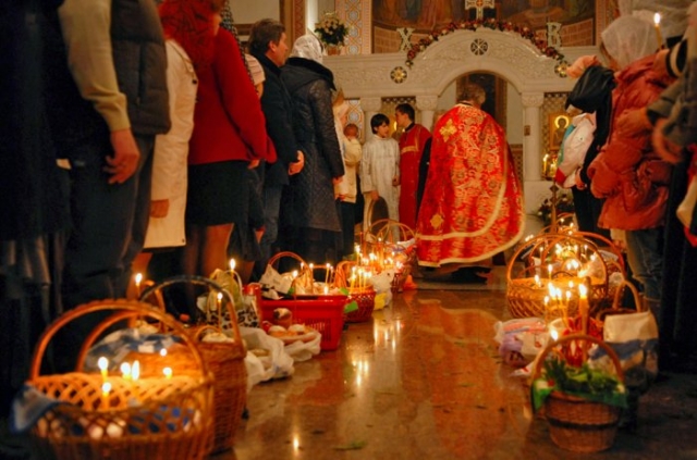Православные 16 апреля отмечают главный христианский праздник Пасху