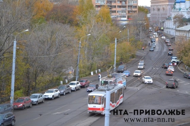Почти 10,5 тысячи опор контактной сети трамвая и троллейбуса очистят от рекламы в Нижнем Новгороде до конца года