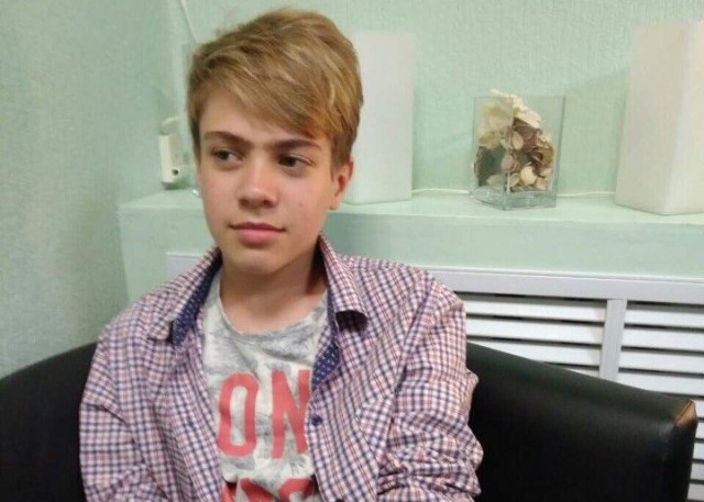  Родители 14-летнего Александра Самодро, без спроса уехавшего в Санкт-Петербург, просят помощи в поисках подростка