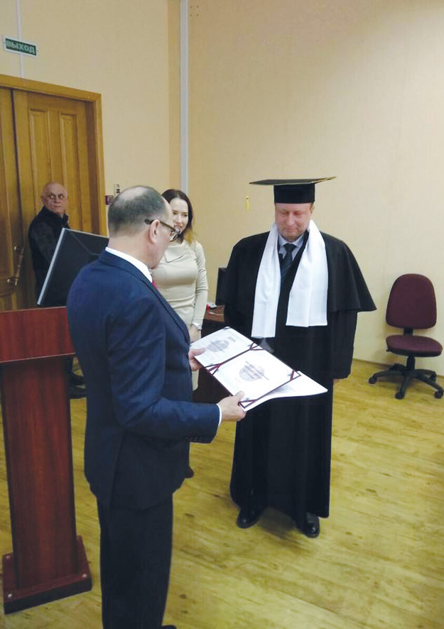 Депутат Заксобрания Нижегородской области Олег Лавричев стал почетным доктором НГТУ