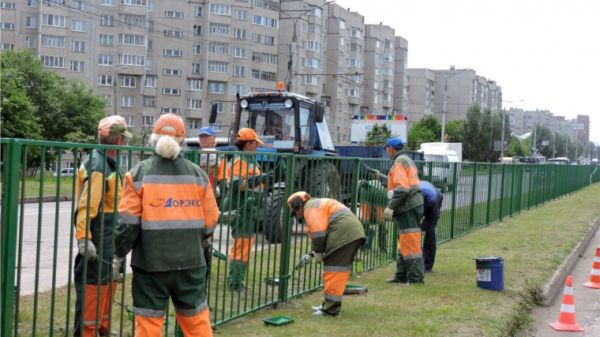 Службы ЖКХ и жизнеобеспечения Чебоксар приводят  городские территории в идеальный порядок ко Дню Республики
