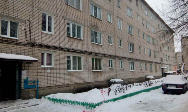 Фундамент многоэтажного жилого дома просел в Дзержинске Нижегородской области