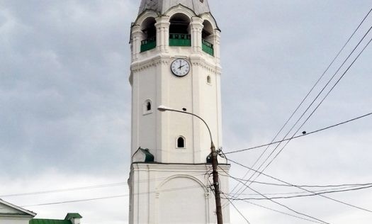  Часы установлены на колокольне церкви в поселке Выездное Арзамасского района Нижегородской области