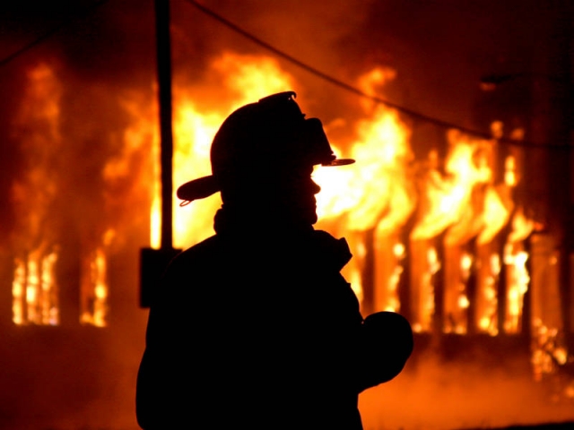 Тело пенсионера обнаружено на пепелище дома в Первомайске Нижегородской области