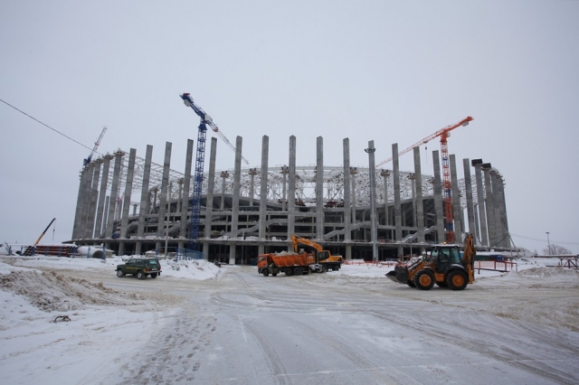 Установка кольца металлоконструкций над трибунами в окончательное положение началась на стадионе "Нижний Новгород"