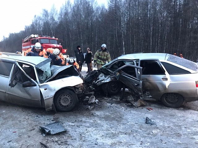 Один человек погиб при столкновении буксируемого ВАЗа и Daewoo Nexia на трассе Уфа-Оренбург