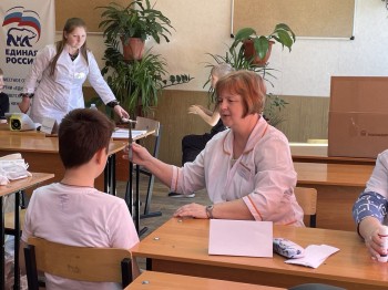 Более 150 нижегородских школьников прошли медосмотр у узких специалистов