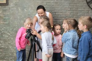 Мастер-класс провели в День фотографа  для чебоксарских дошкольников в рамках проекта "Энциклопедия профессий от А до Я"