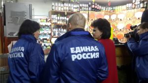Чебоксарские депутаты совместно с администрацией города проверили предприятия общественного питания