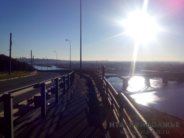 Работы по замене перильных ограждений Молитовского моста в Нижнем Новгороде так и не начаты в обещанный горадминистрацией срок