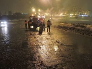 Более 52 тонн литого асфальта израсходовано в ходе ямочного ремонта дорог в Чебоксарах