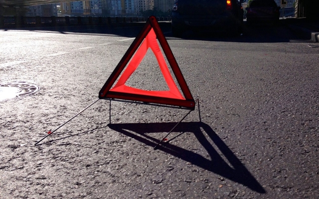 Неустановленный мужчина погиб под колесами автомобиля на трассе М7 в Нижегородской области 15 апреля