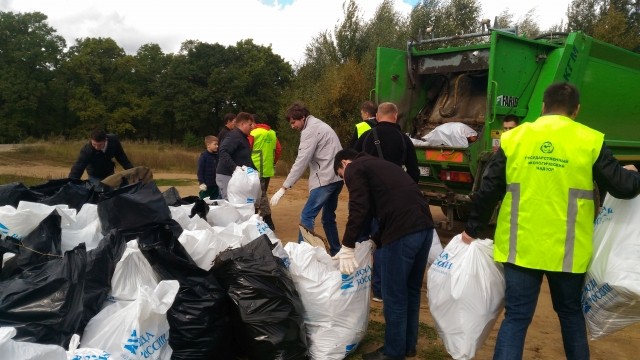  Более 500 мешков с мусором собрали в рамках субботника "Зеленая Россия" в Нижнем Новгороде