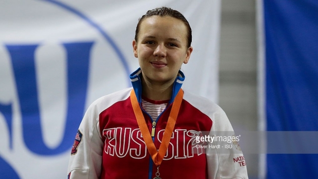 Нижегородка Дарья Качанова победила в финале юниорского Кубка мира по конькобежному спорту