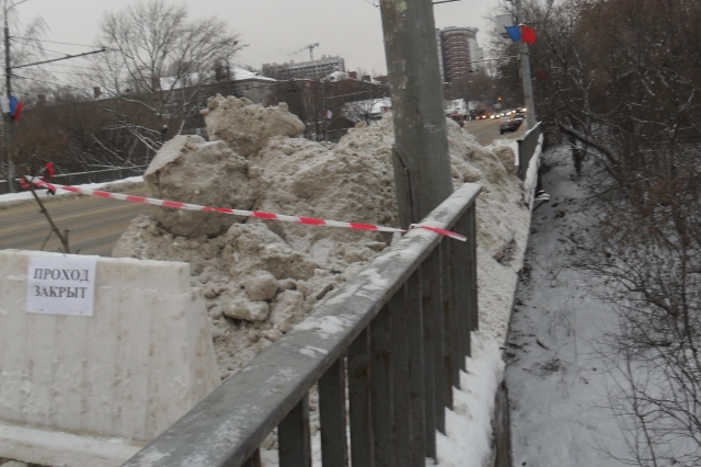 Ограждение на мосту на месте ДТП на улице Ванеева в Нижнем Новгороде будет восстановлено до конца дня 19 января