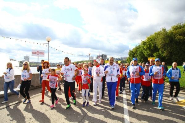 Более 16 тысяч любителей бега приняли участие во Всероссийской акции "Кросс нации 2017" в Чебоксарах