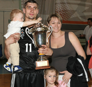 Иван Кривко с семьей - фото 55