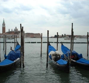 Венецианские такси - гондолы - фото 22