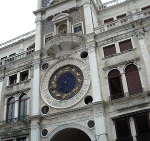 Зодиакальные часы на площади - фото 12
