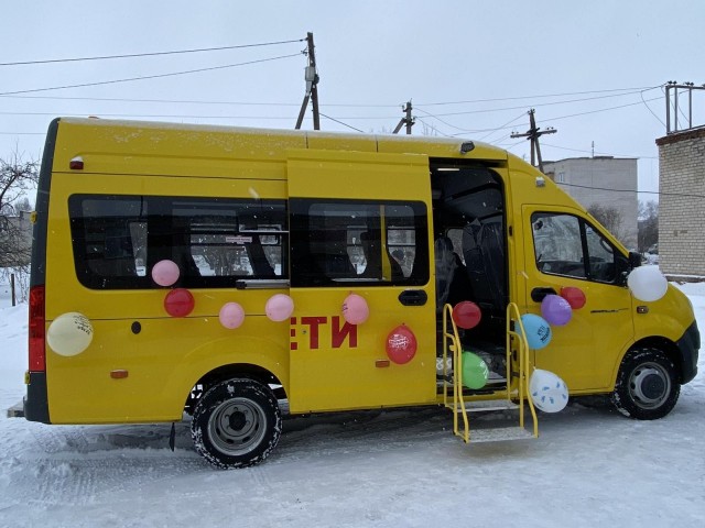 Школа в Кстовском районе получила новый микроавтобус