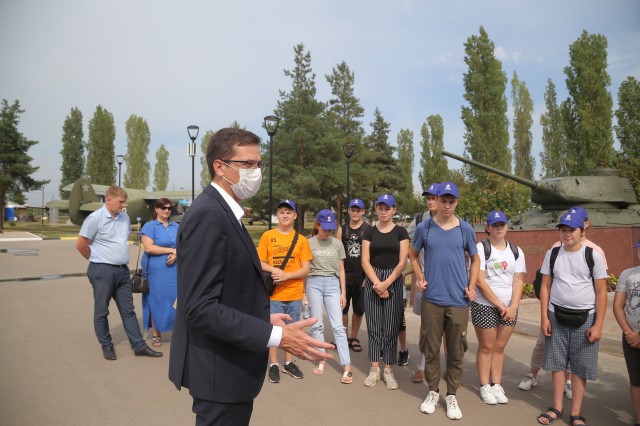 Более 800 школьников из Нижегородской области побывали на экскурсиях в рамках программы "Посмотри на Нижний 800"