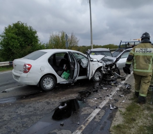 Один погибший и четверо пострадавших: Chevrolet столкнулся ВАЗом в Навашинском районе Нижегородской области