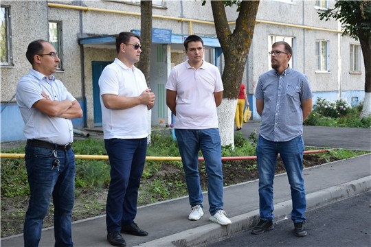 Комиссия осмотрела ход благоустройства по ул. Эльгера и М.Павлова в Чебоксарах