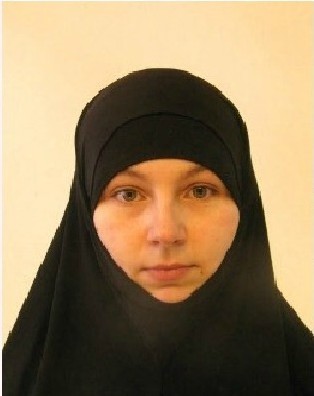 Девушку в кроссовках и хиджабе разыскивают в Нижегородской области