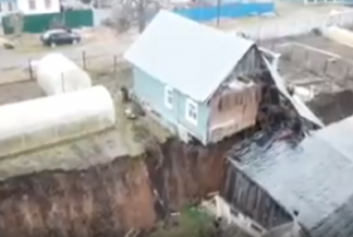 Сход грунта повредил дома в с. Караулово Кстовского района