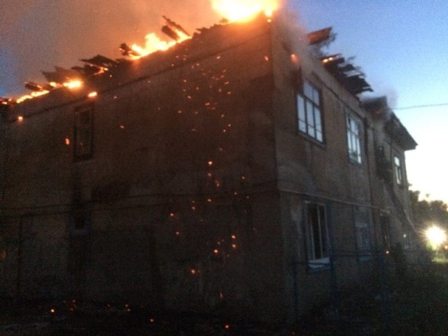 Два человека получили травмы на пожаре в Борском районе Нижегородской области