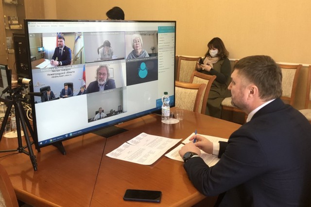 Нижегородские и калининградские депутаты обсудили региональное законодательство об охоте