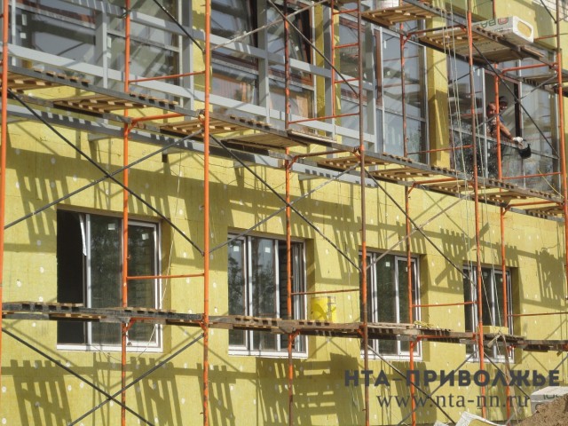 Строительство проблемного дома возобновлено в Слободском Кировской области