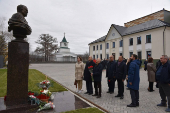 Памятные мероприятия в честь Виктора Черномырдина прошли в Оренбуржье