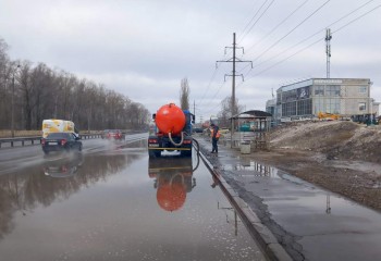Почти 2 тыс. кубометров воды откачали с подтопляемых территорий Новгорода 23 марта