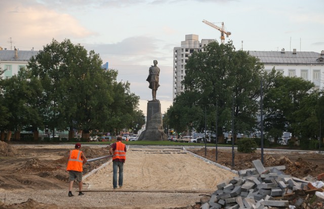 Юрий Шалабаев потребовал усилить контроль за подрядчиком работ на площади Горького в Нижнем Новгороде
