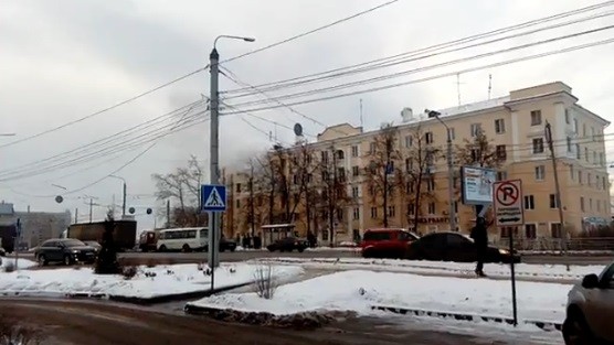 Пожар в пятиэтажном доме на проспекте Ленина в Нижнем Новгороде 13 декабря унёс жизнь как минимум одного человека (ВИДЕО)