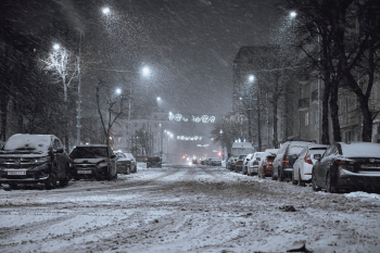 Андрей Гнеушев: &quot;Класть асфальт в снег - это чересчур!&quot;