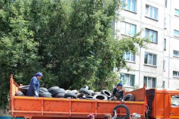  Два &quot;КамАЗа&quot; автопокрышек собрано на утилизацию во дворах Калининского района Чебоксар