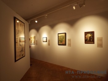 Выставка "Окна в Россию. Шедевры семи поколений" торжественно открылась в НГХМ