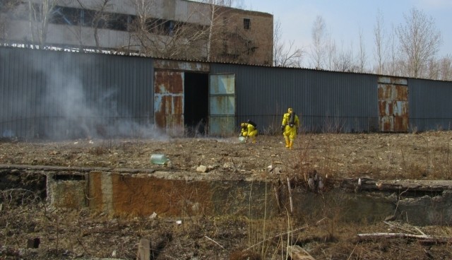 Утечка кислоты произошла на территории бывшего завода "ЗИФ" в Пензе