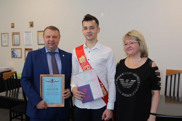 Школьник Дмитрий Лампика из Нижнего Новгорода получил "Горячее сердце - 2020" за спасение утопающего друга