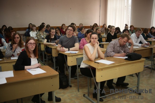 Ученики 9 и 11 классов школ Нижегородской области вновь сядут за парты с 9 ноября