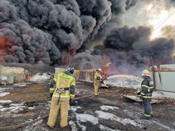 Пожар в Дзержинске локализован на площади 4,5 тыс. кв. м. (ВИДЕО)
