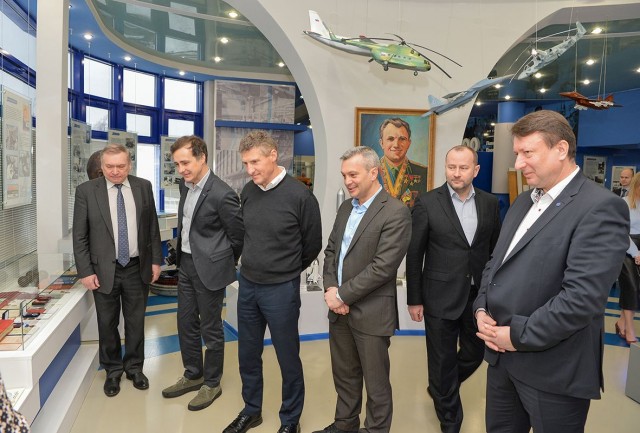 Арзамасский приборостроительный завод им. П.И. Пландина посетила делегация немецкой компании Liebherr-Aerospace Lindenberg
